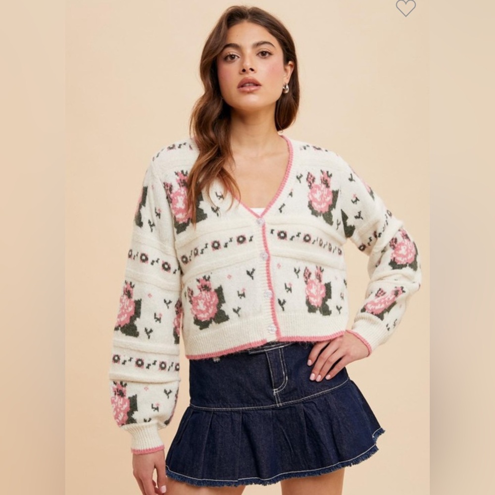 In Loom Cropped sweater